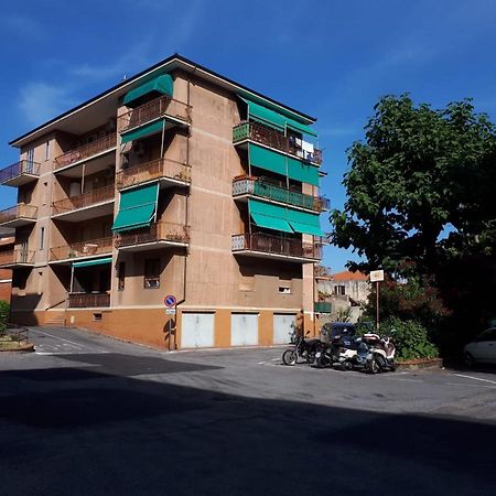 פינאלה ליגורה Vreni Lodge מראה חיצוני תמונה