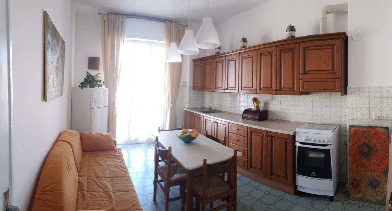 פינאלה ליגורה Vreni Lodge מראה חיצוני תמונה