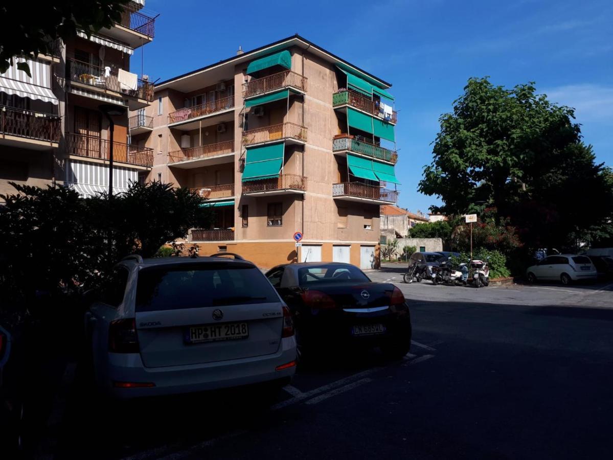 פינאלה ליגורה Vreni Lodge מראה חיצוני תמונה