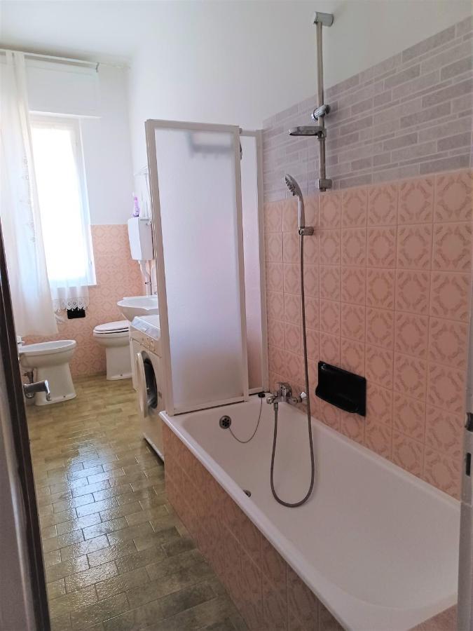 פינאלה ליגורה Vreni Lodge מראה חיצוני תמונה